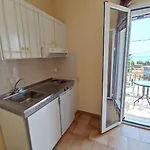 شقة Dionysios